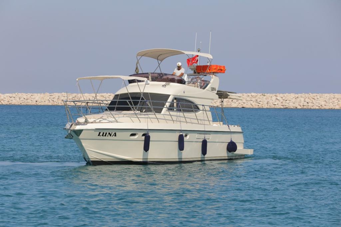 Antalya Yat Kiralama 16m Özel Yapım 53